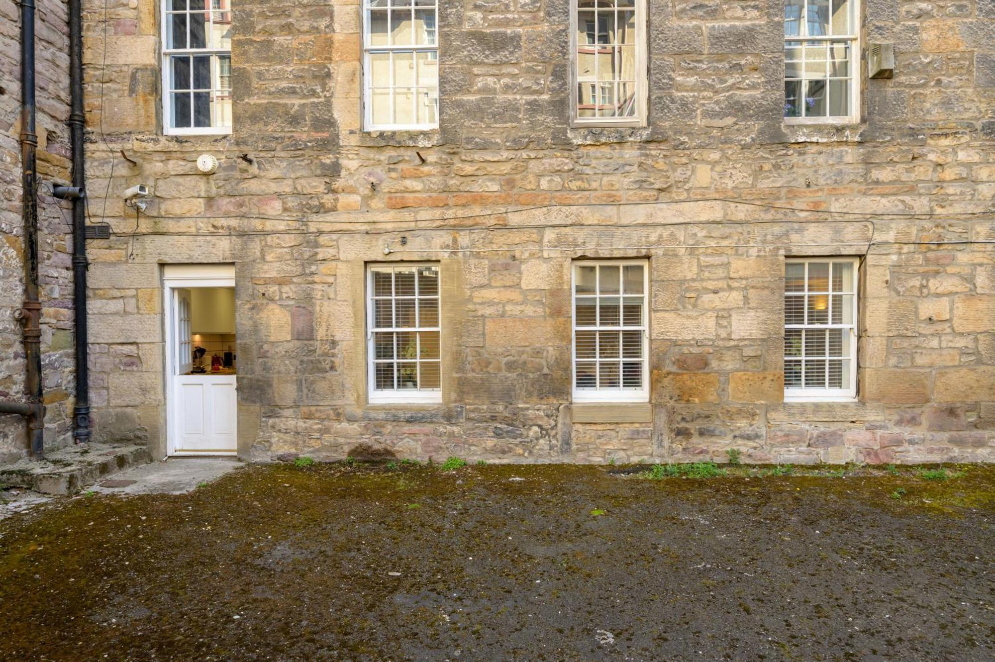 Heart Of Edinburgh'S Historic Old Town - Blair Street - Sleeps 6, Edinburgh